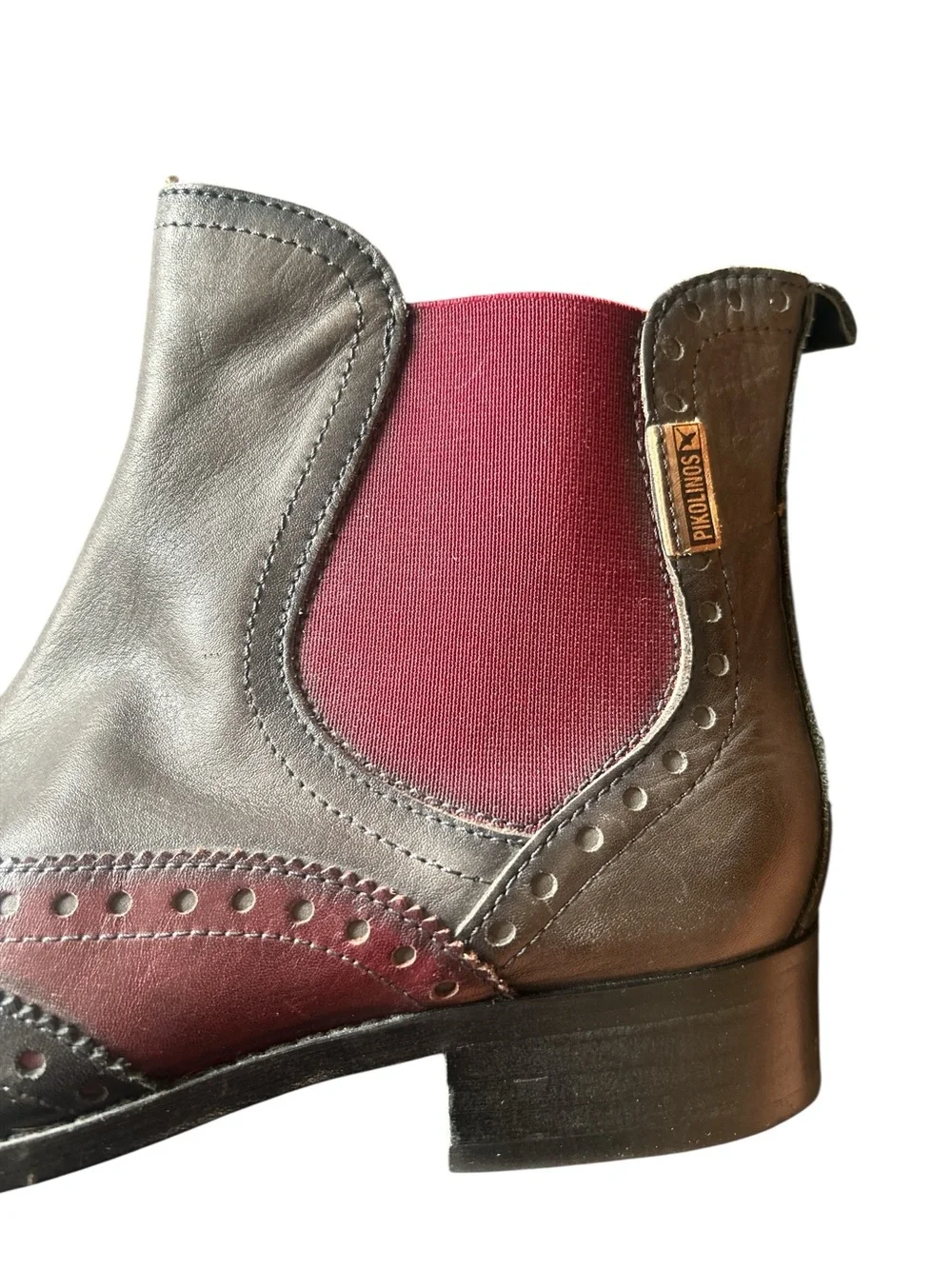 Pikolinos Brighton Chelsea Boots featuring Two-Tone Grey and Burgundy Leather